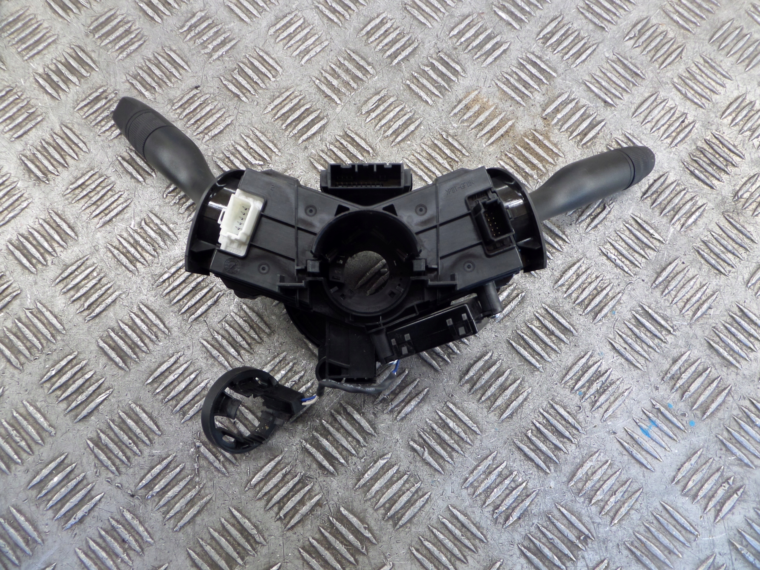 OPEL ASTRA V ring ZWIJAK steering wheel levers and controls 39136242