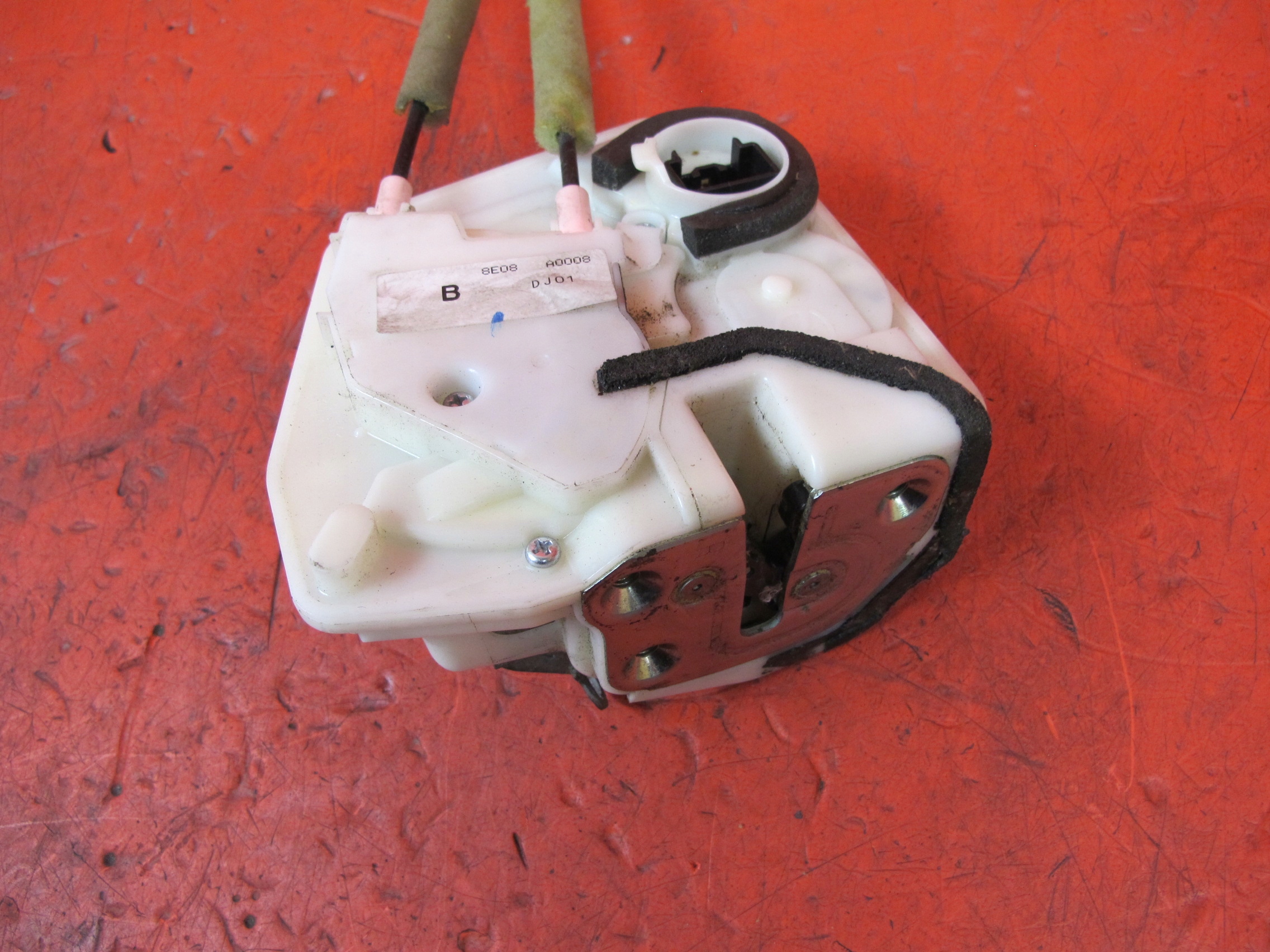 MAZDA 2 II DE 3D 07- lock door right 4 PIN EU