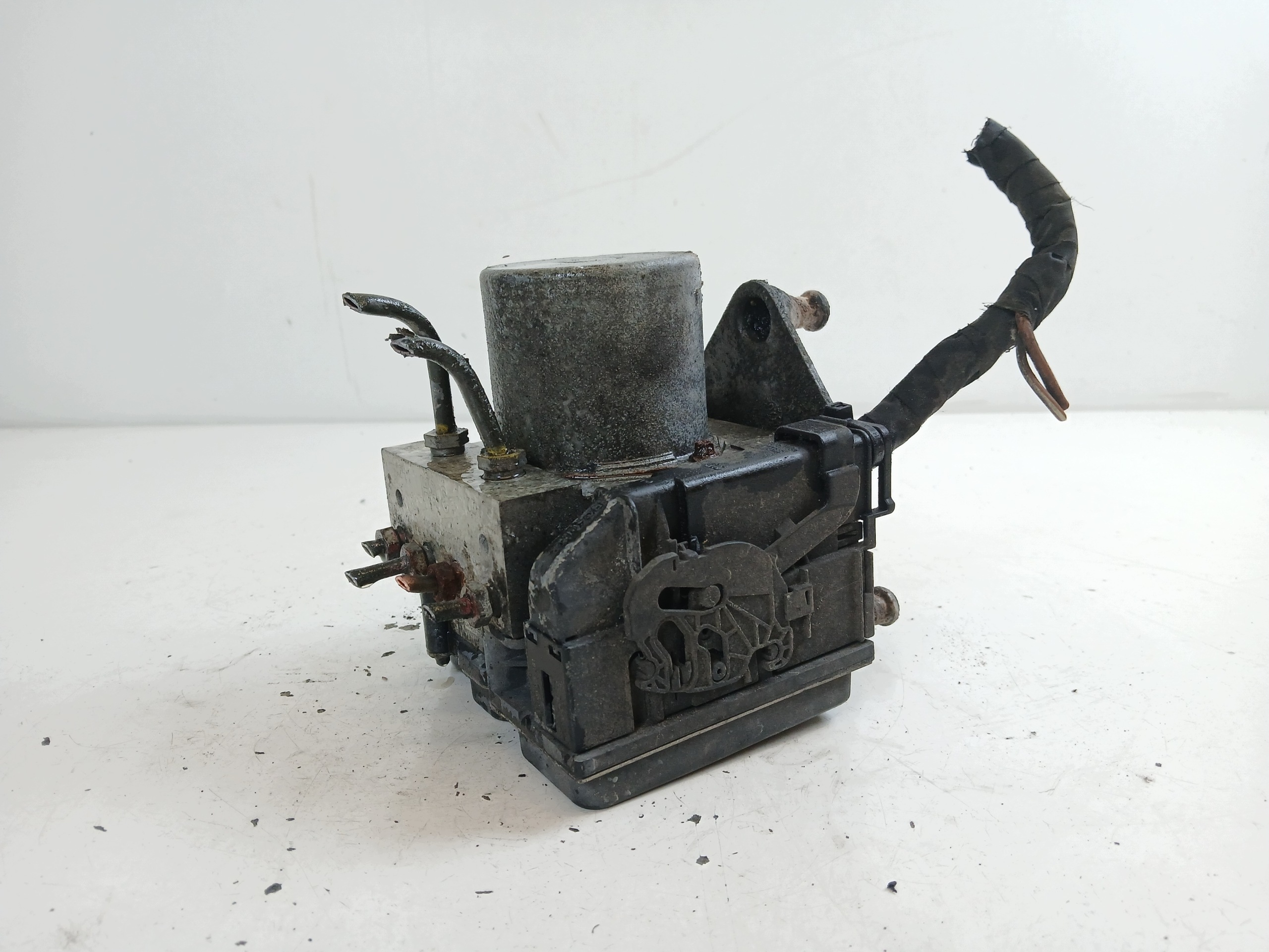MERCEDES W906 VW CRAFTER Servofreno ABS A0014467989