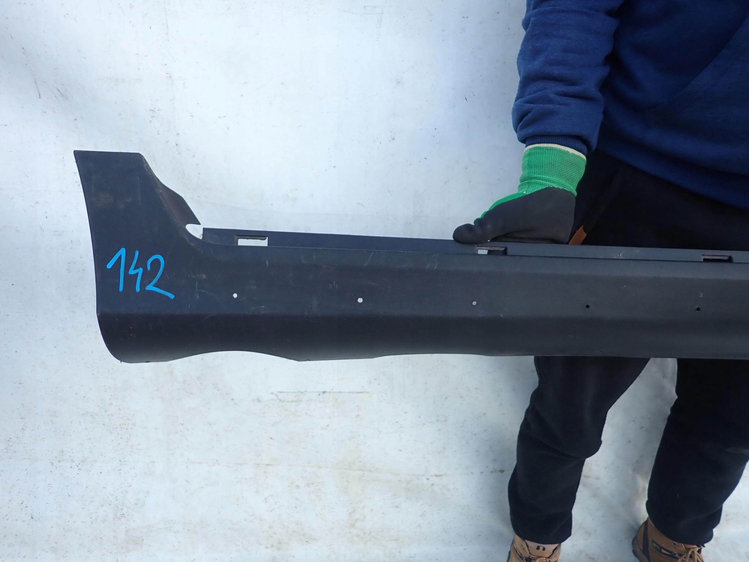 VOLVO XC60 and 08-13 moulding threshold right threshold right