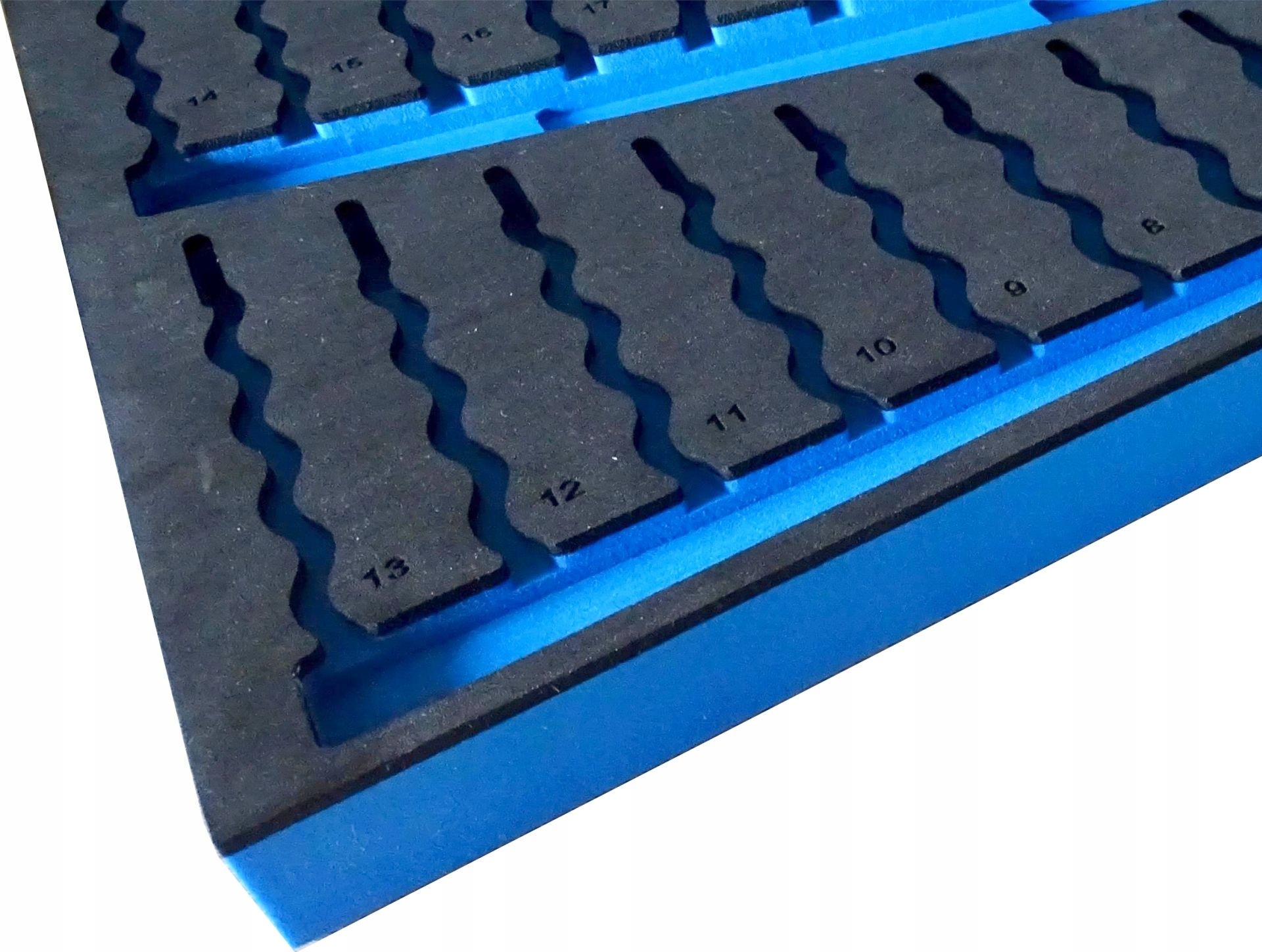 WKŁAD PIANKOWY EVA DO WÓZKA NA KLUCZE PŁ-OCZK. 6-32MM/26SZT. 57X39X3,5CM Marka Asta