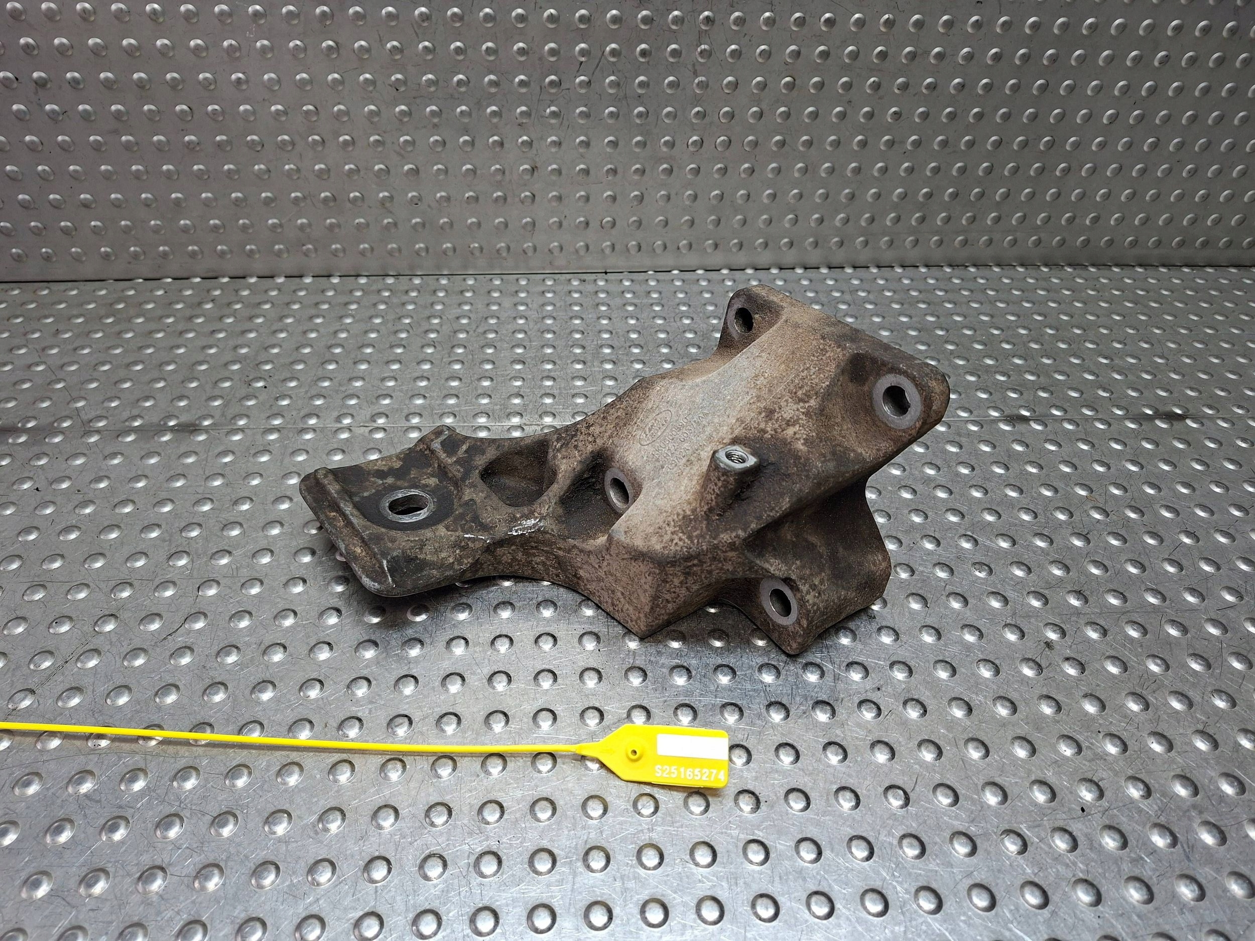 Support Support plaque Moteur RANGE ROVER SPORT L320 05- 2.7 TD 4H22-6037-AA