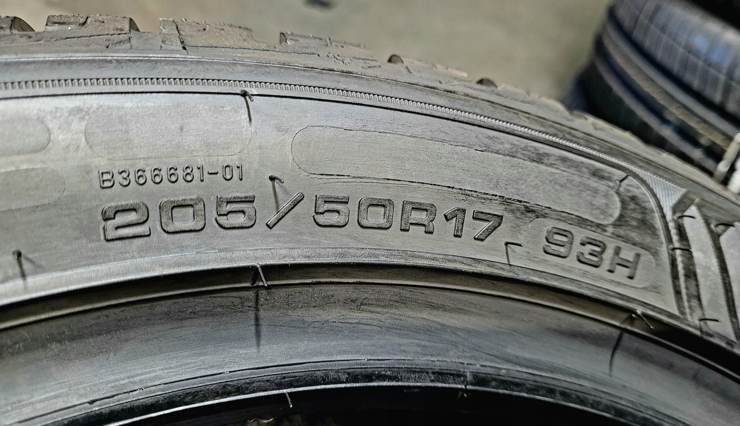 1x Goodyear UltraGrip Performance+ 205/50R17 93H Z384A Marka Goodyear