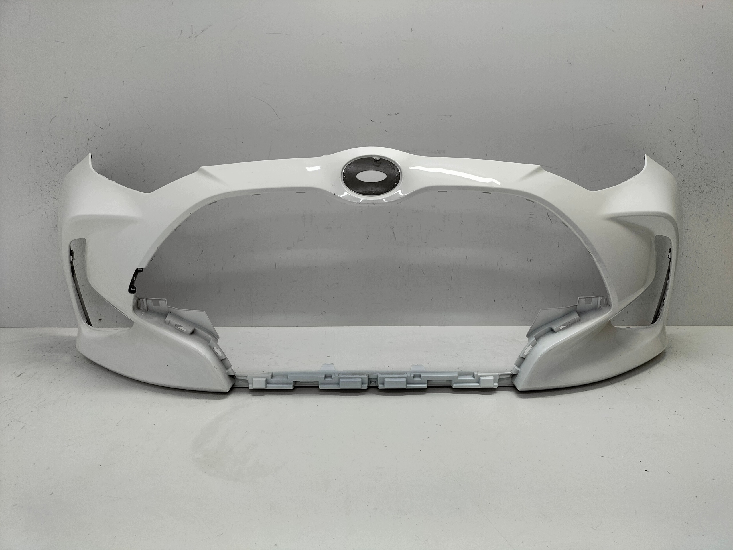 Frontstoßstange vorne TOYOTA YARIS 4 IV 20