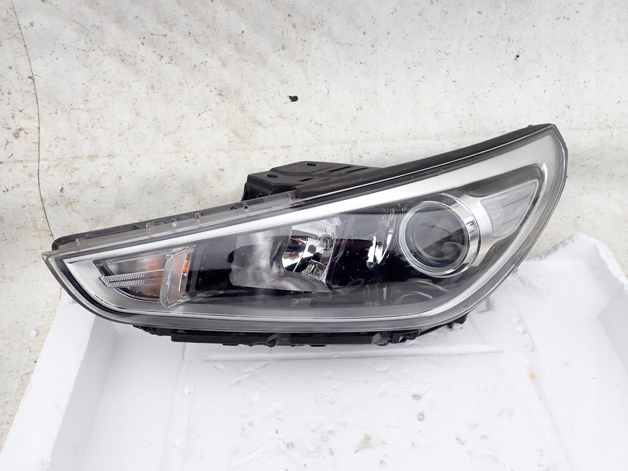 HYUNDAI I30 III 3 16-20 light front front left