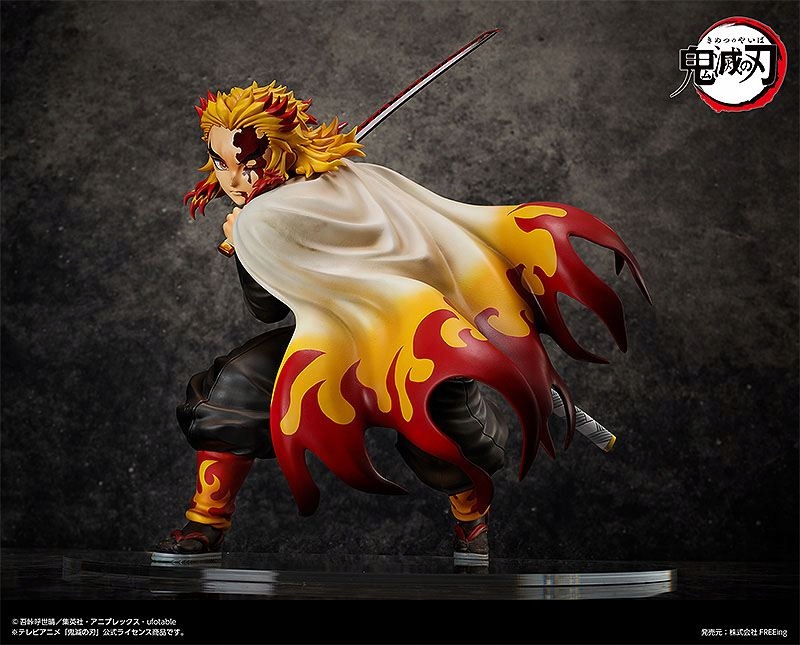 Demon Slayer Kyojuro Rengoku Soška 42 cm