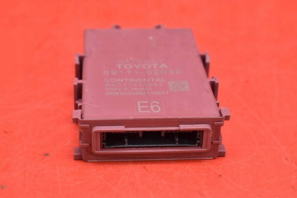 control unit module GATEWAY 89111-02030 TOYOTA COROLLA E21 1.8 HYBRID 98 KM