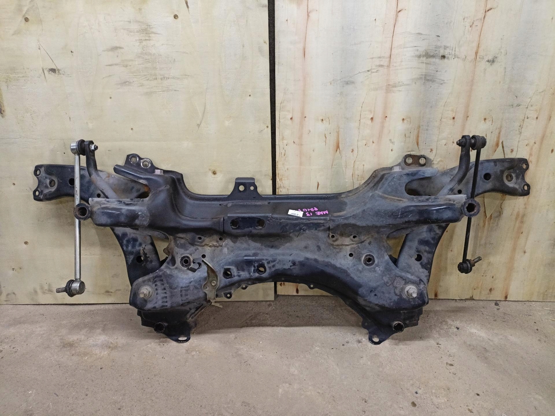 axle beam suspension beam front Toyota Prius plus ZVW40 2012