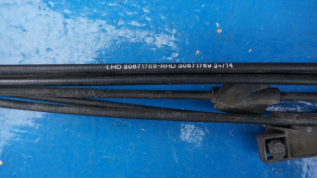 VOLVO S80 V70 XC70 - Original Câble du capot