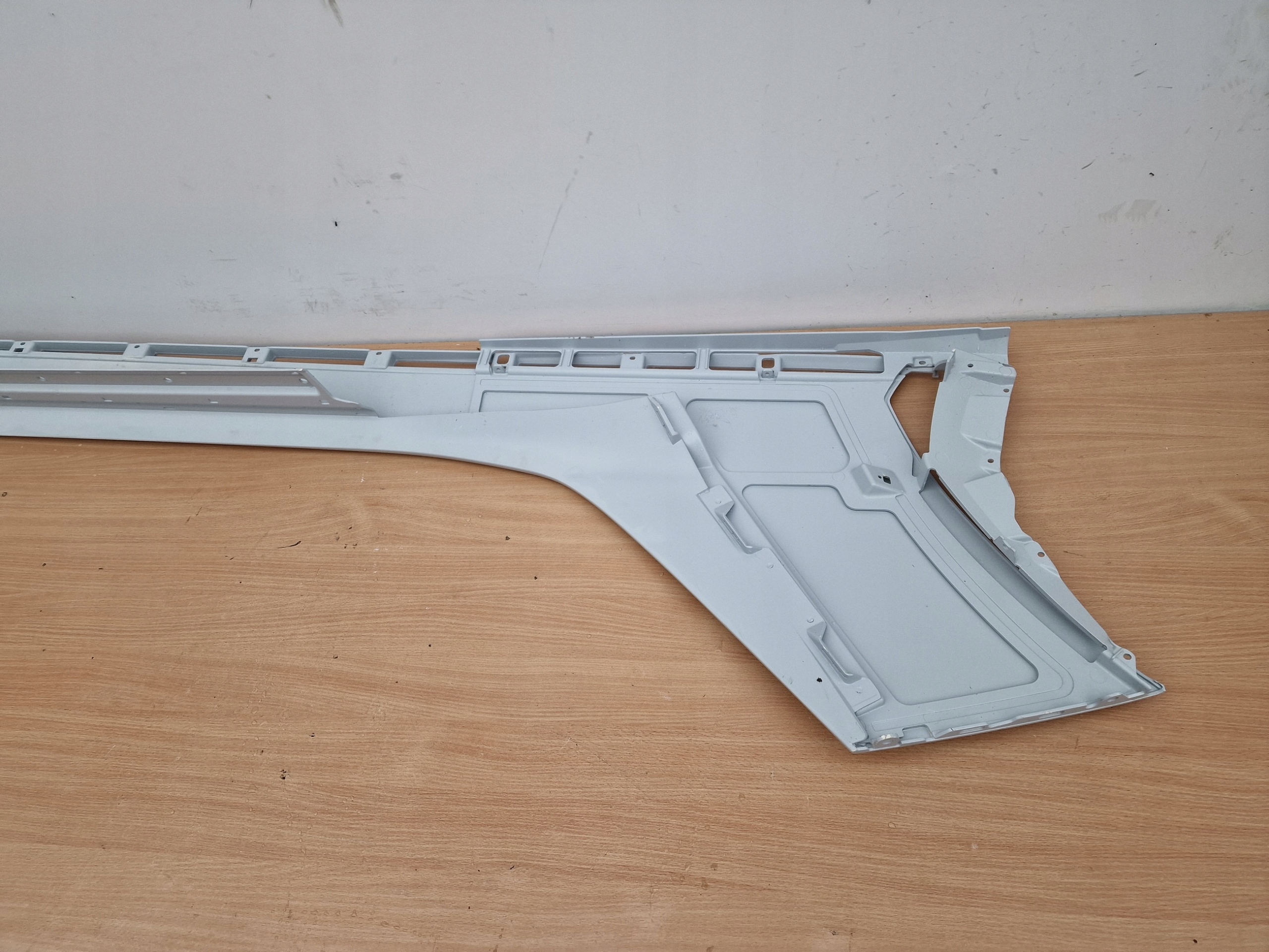 LAMBORGHINI AVENTADOR S left moulding threshold threshold