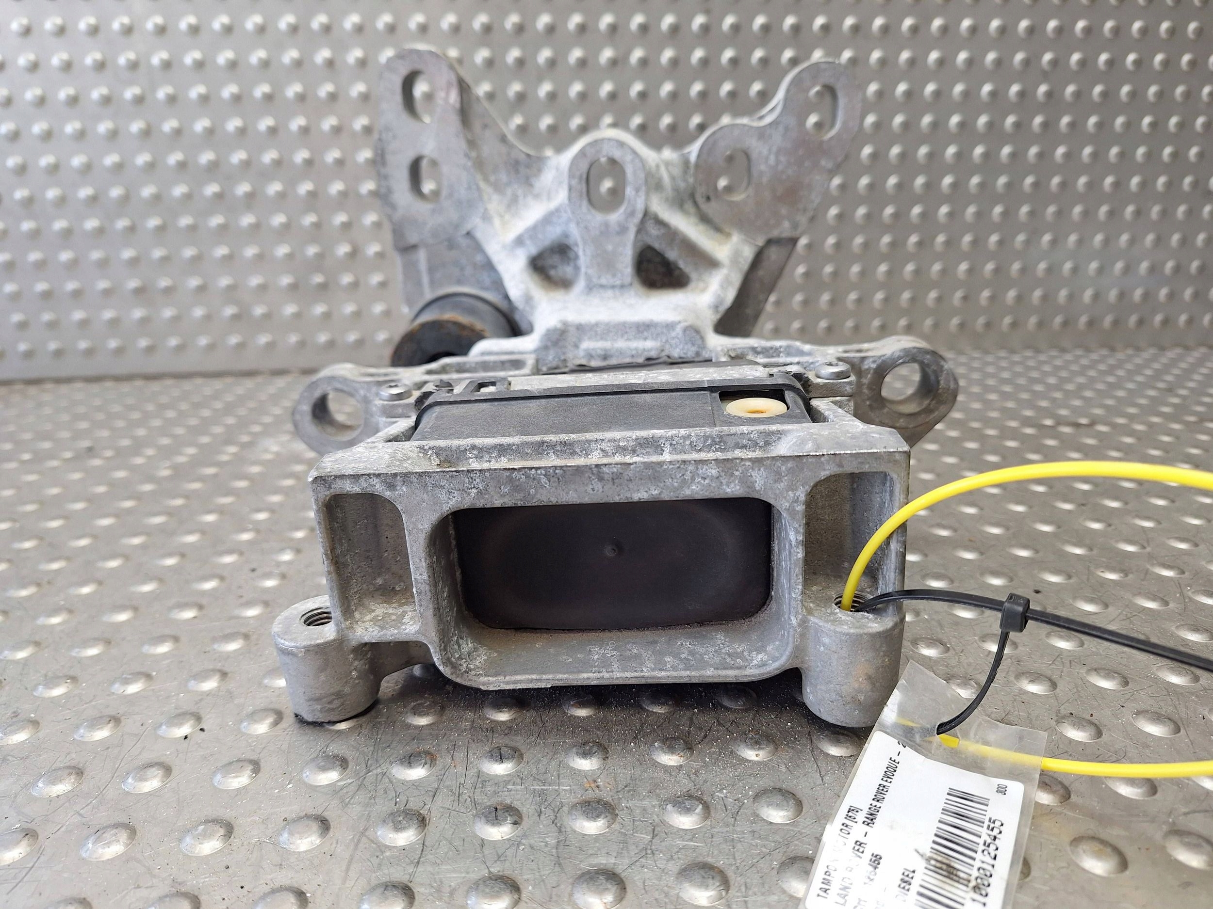 holder engine mount K8D2-6P096-AA K8D2-6F030-AA LAND ROVER EVOQUE II