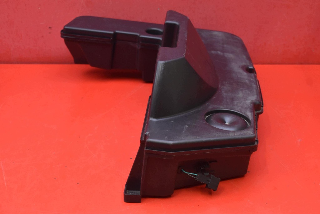 speaker SUBWOOFER 8K9035382 AUDI A4 B8 07-11