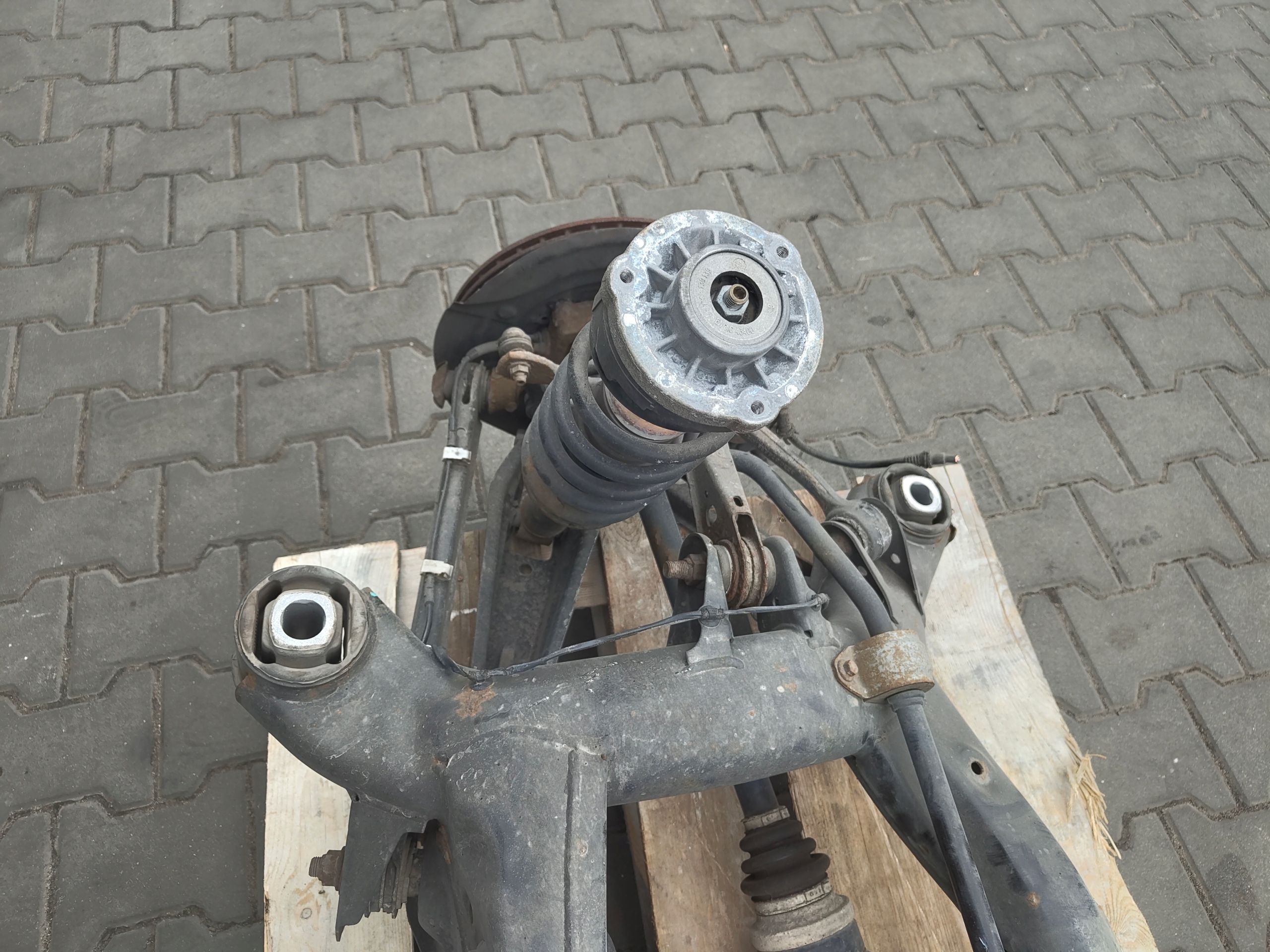 BMW X3 F25 Achsträger heck 2.0D N47