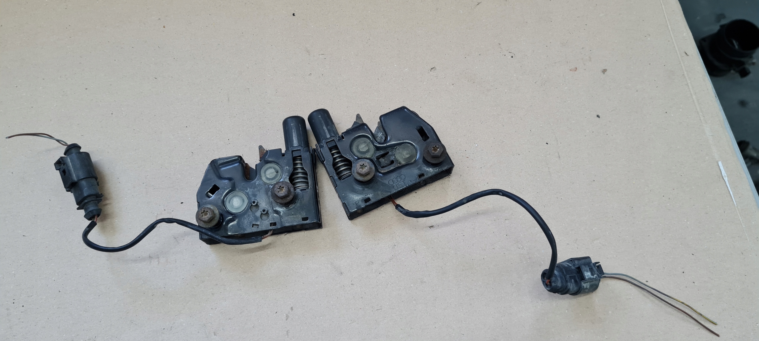 A6 C7 4G bonnet latch lock front 4G0823509C A7 4G S7