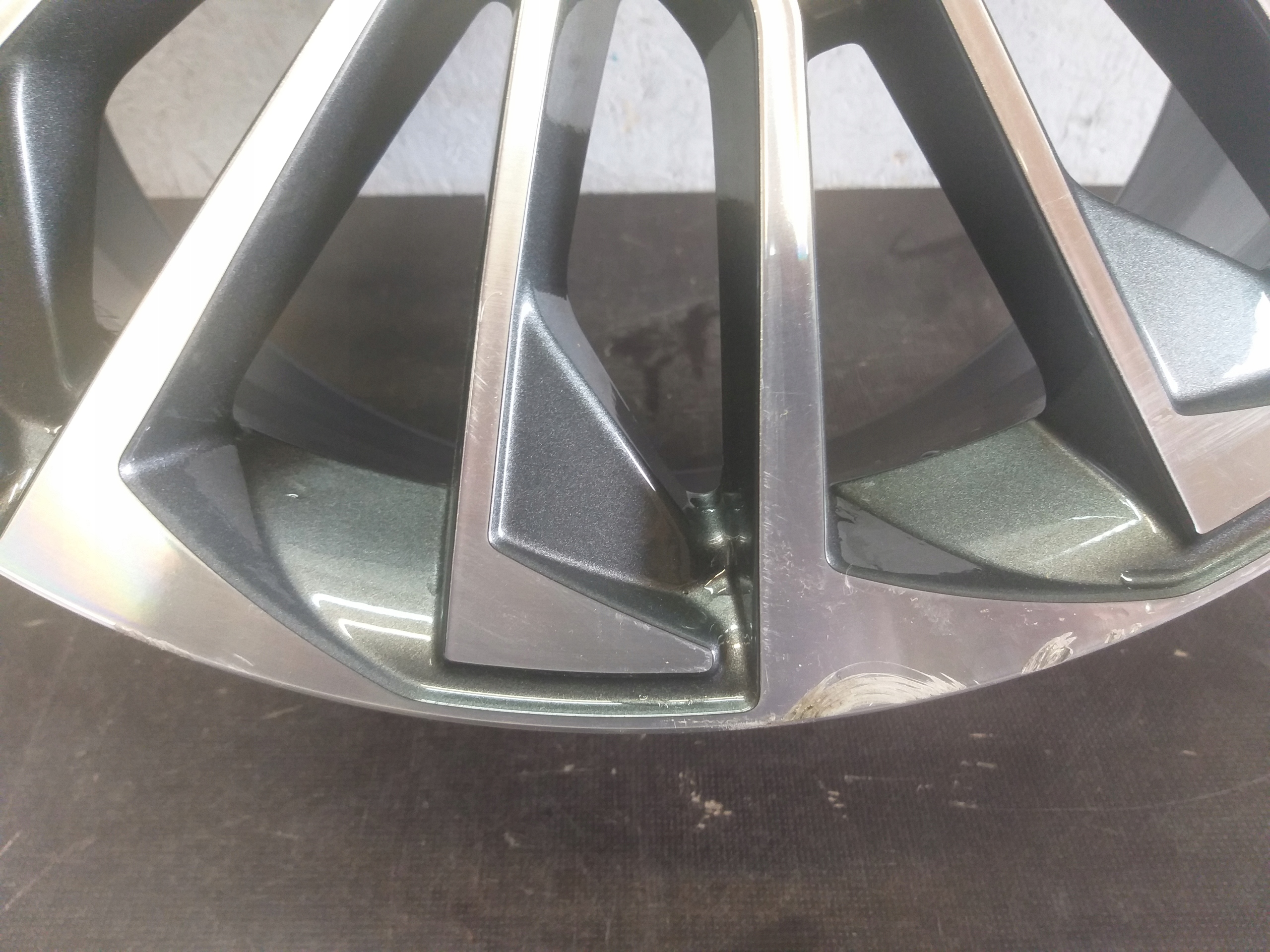 disk hliníkový AUDI A6 C8 8,5J 19" ET40 5X112 4K0601025BD