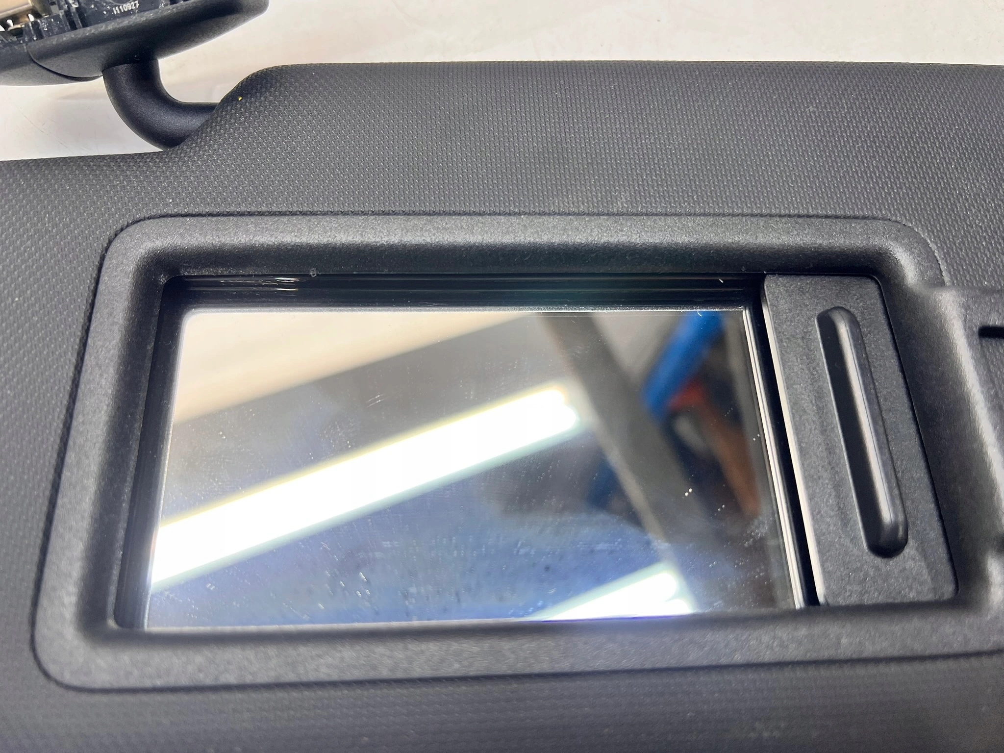 cover sun left AUDI A3 A4 B9 A5 8V5857551P 7C0
