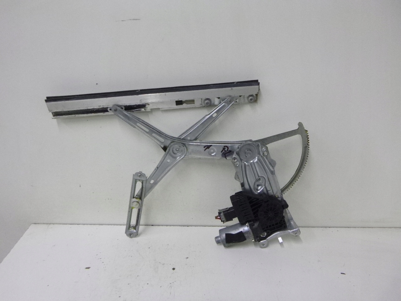 Mécanisme Vitre Avant Gauche Opel Astra G 5D 90521881