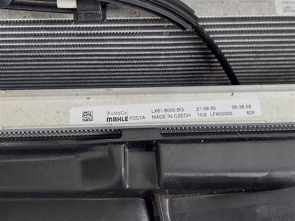 Pas przedni wzmocnienie CHŁODNICE Kuga MK3 TDCI Typ samochodu 4x4/SUV