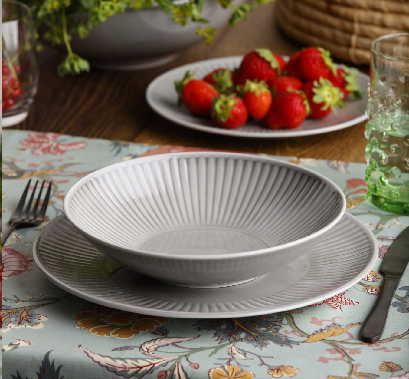 Obedová tanierová súprava Dalia Grey 18D pre 6 os.