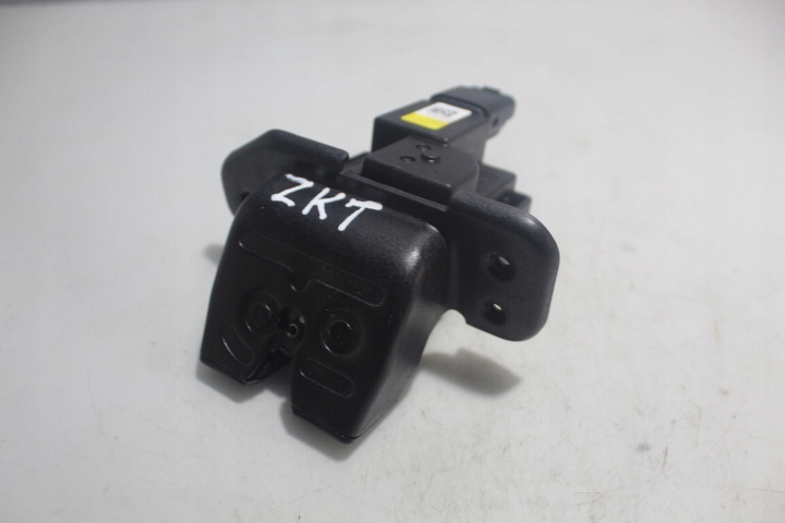 ЗАМОК КРИШКИ БАГАЖНИКА KIA CEED III