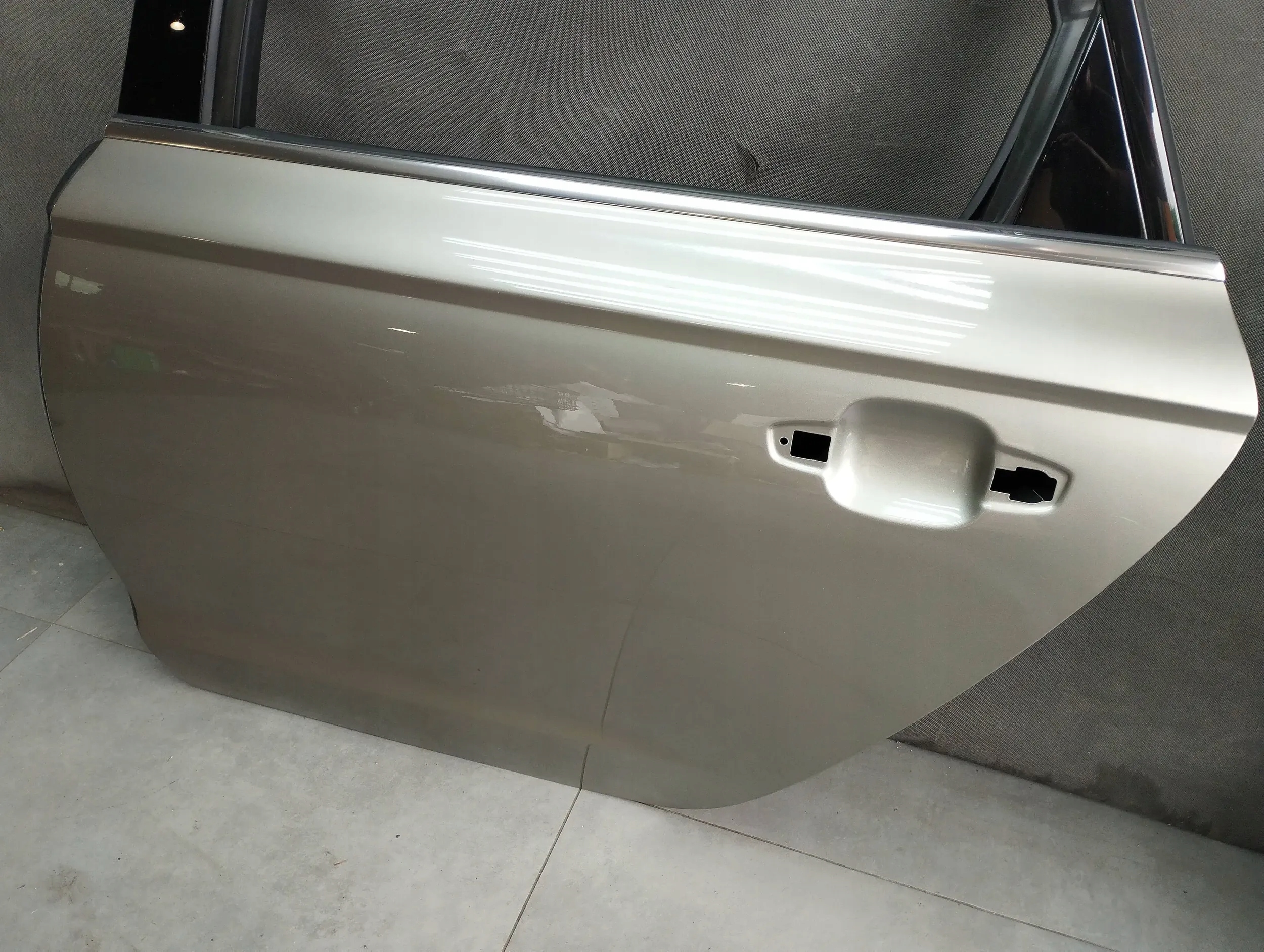 Audi A6 C7 4G sedan door left rear part LZ1U