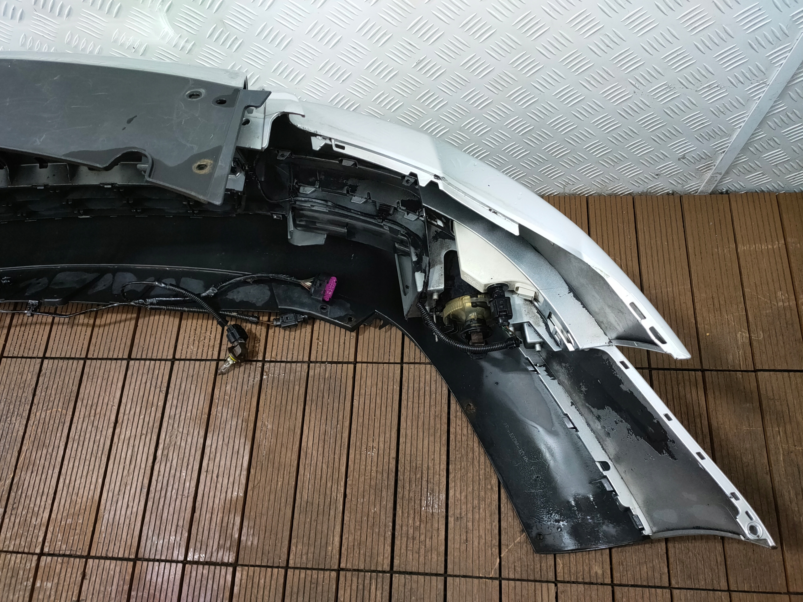 VW PASSAT B6 05-10 Frontstoßstange komplet vorne Farbe LA7W