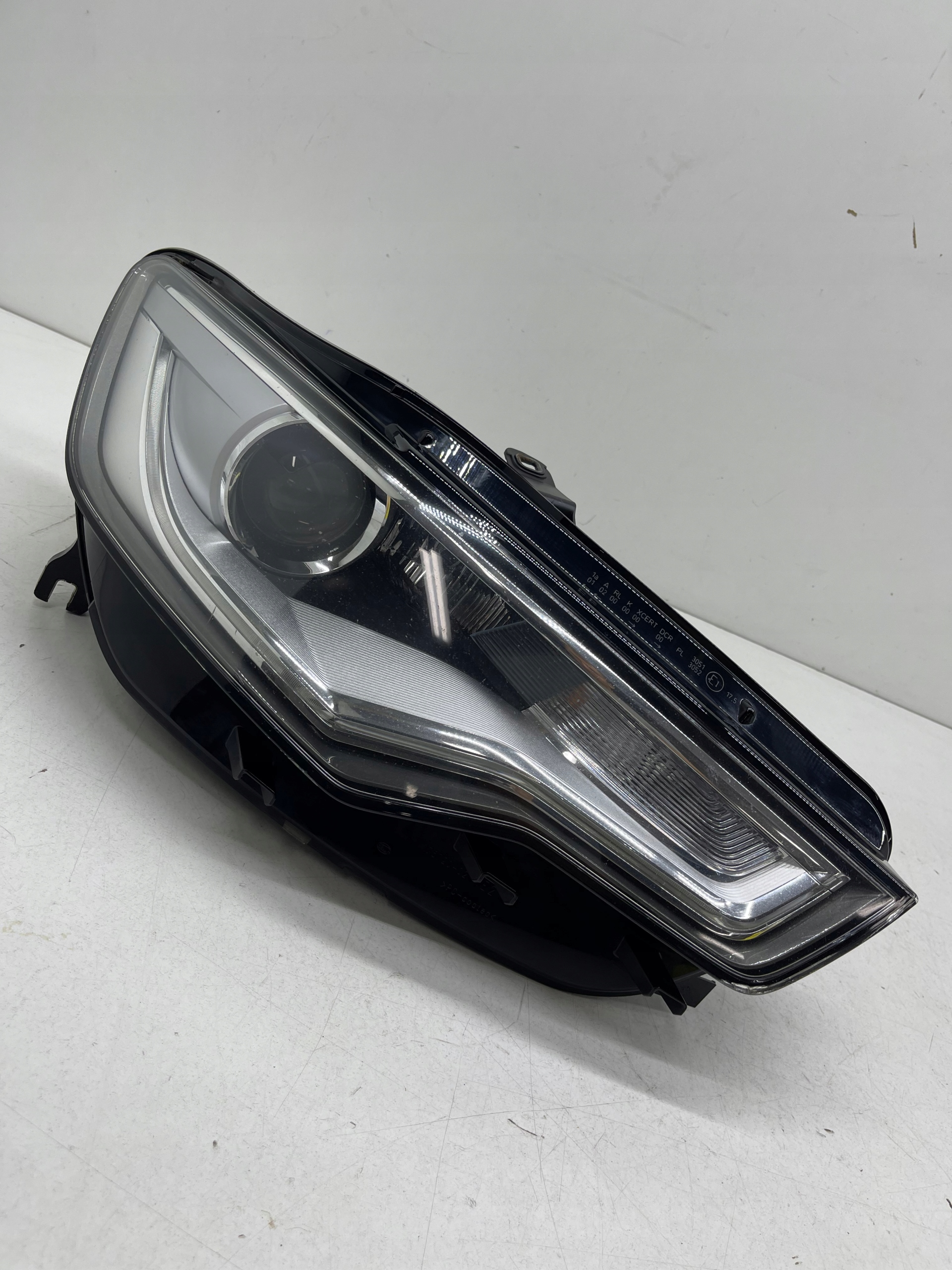 AUDI A6 C7 light reflektor right front BI-XENON XENON