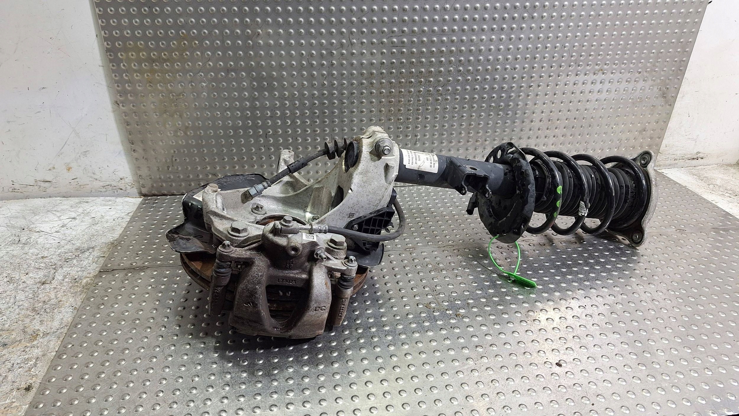 swing shock absorber left front A1773209100 MERCEDES W177 1.5 CDI AMG