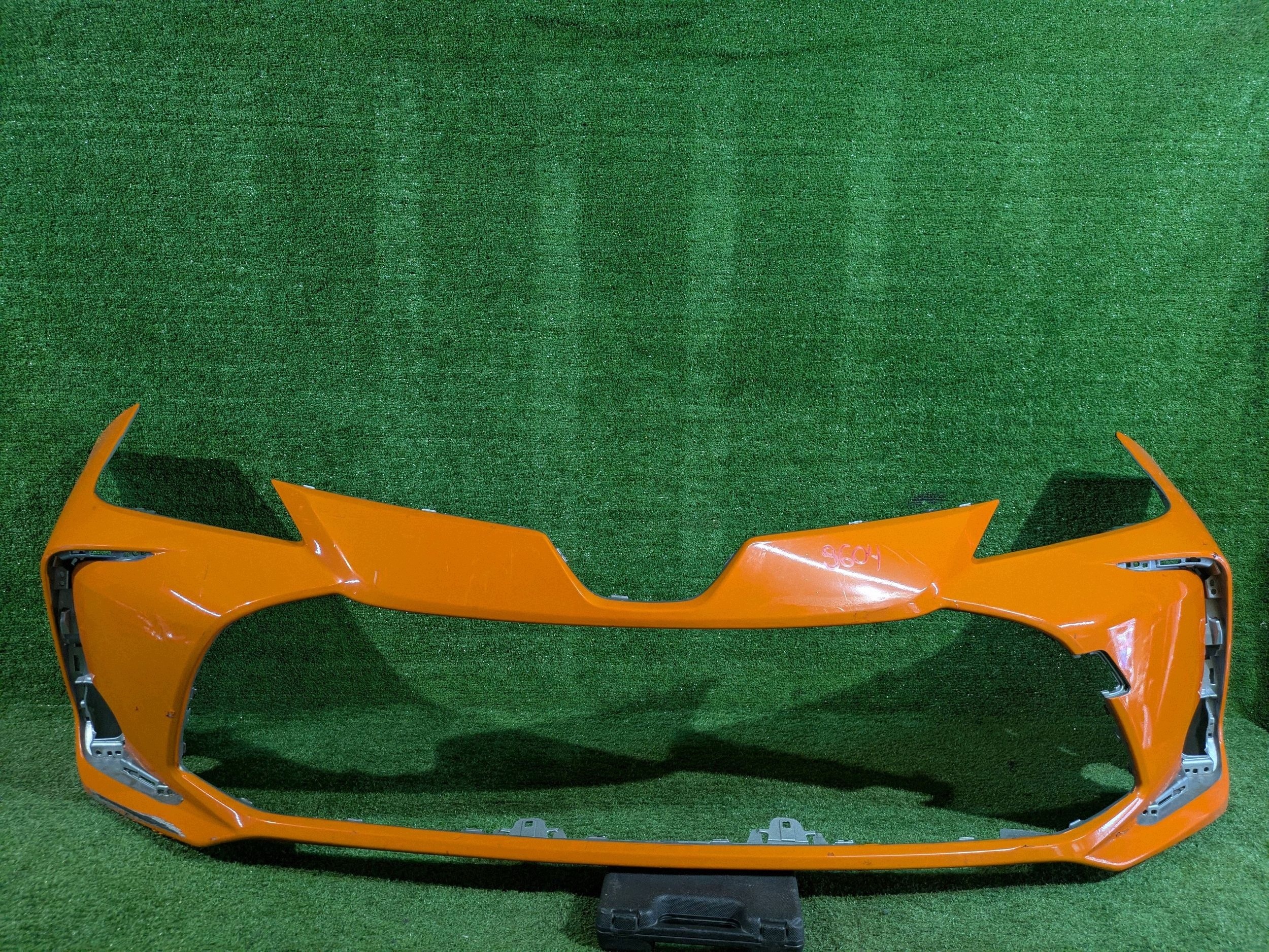 front bumper front TOYOTA COROLLA E21 sedan without PDC NR.Z9604