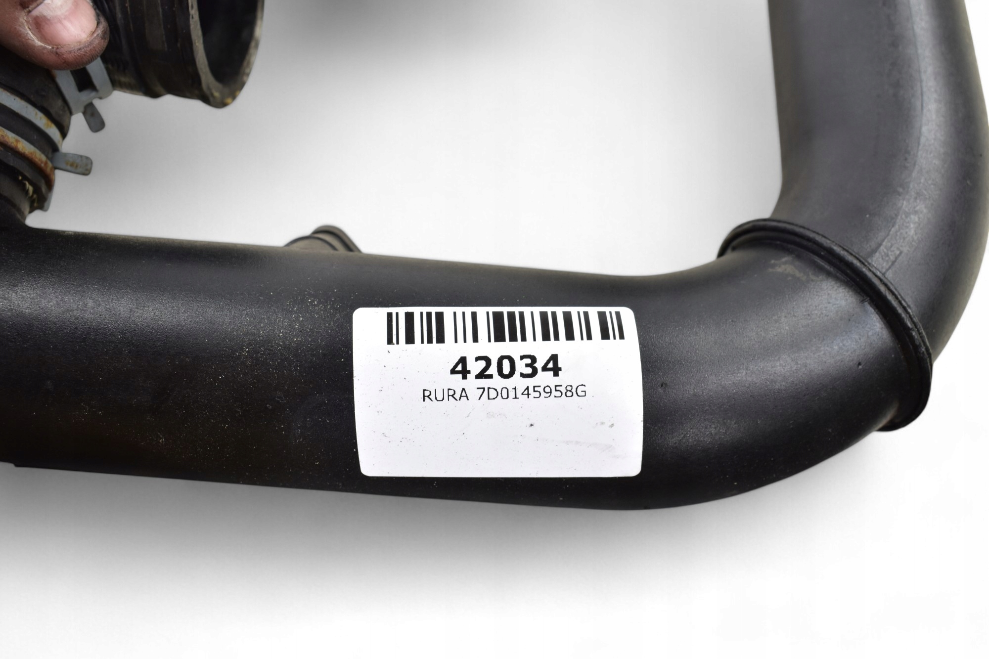 pipe air hose sensor VOLKSWAGEN TRANSPORTER T4 2.5 TDI 7D0145958G