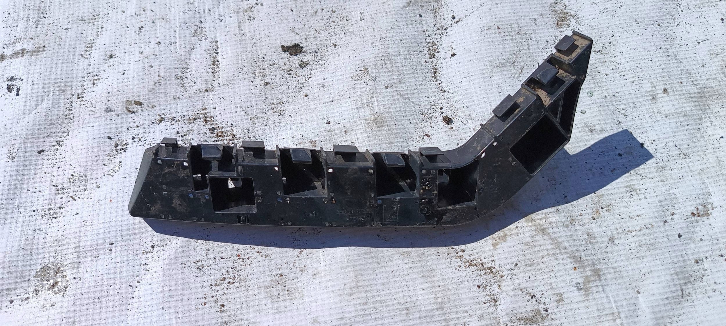 HONDA CIVIC X bumper bracket left front 71198-TEA 2017
