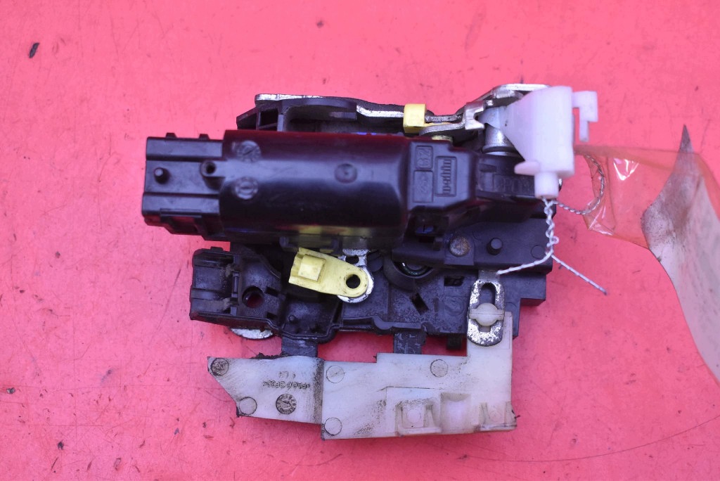 lock door left front front EU DACIA DOKKER 12-17