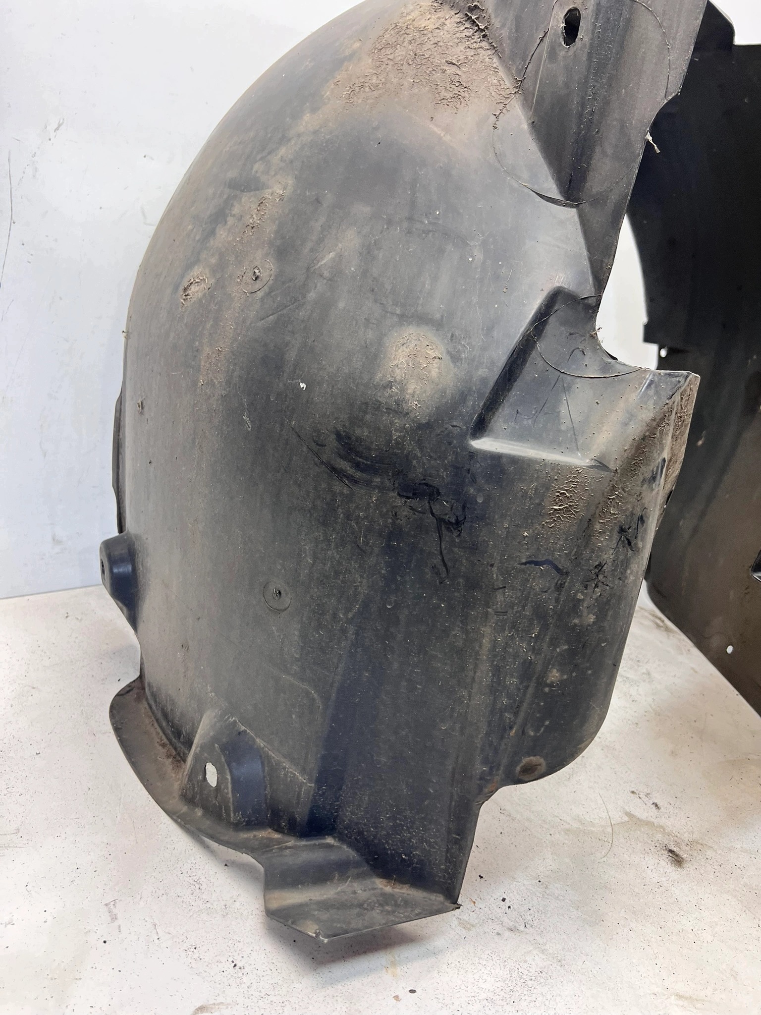 mudguard left front plastic AUDI A4 B8 LIFT 8K0821171L 24/26