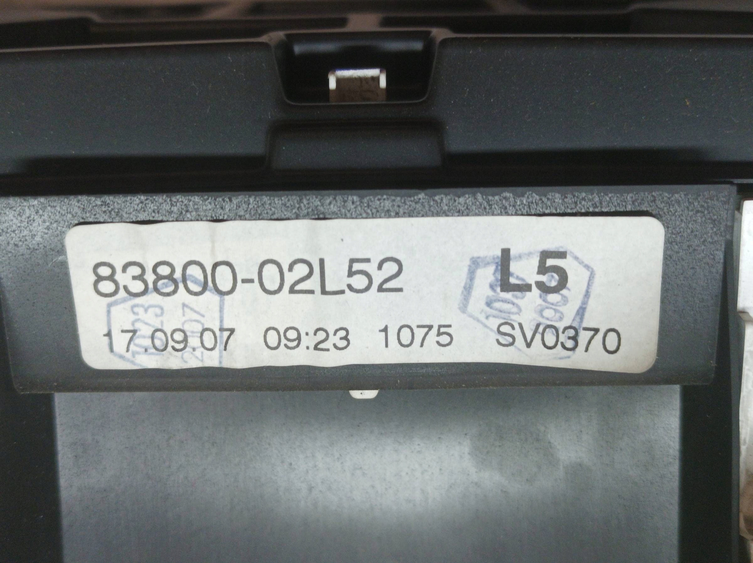 dials 83800-02L52 1.6 B 122KM Toyota Auris and (2006-2012)