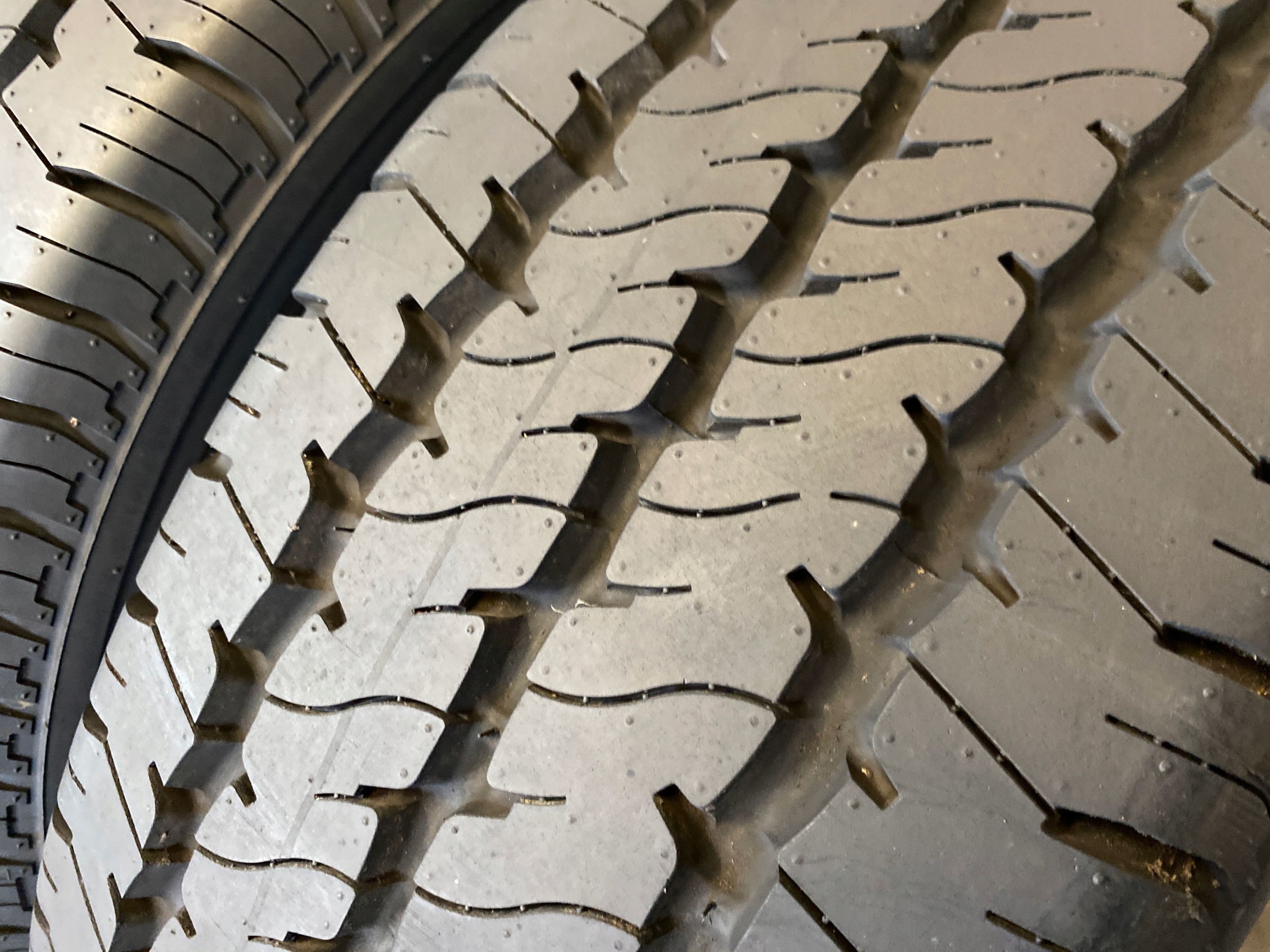 4 tyres summer 215/65R16C Giti GitiVan 600 DEMO as new 9mm 2024r