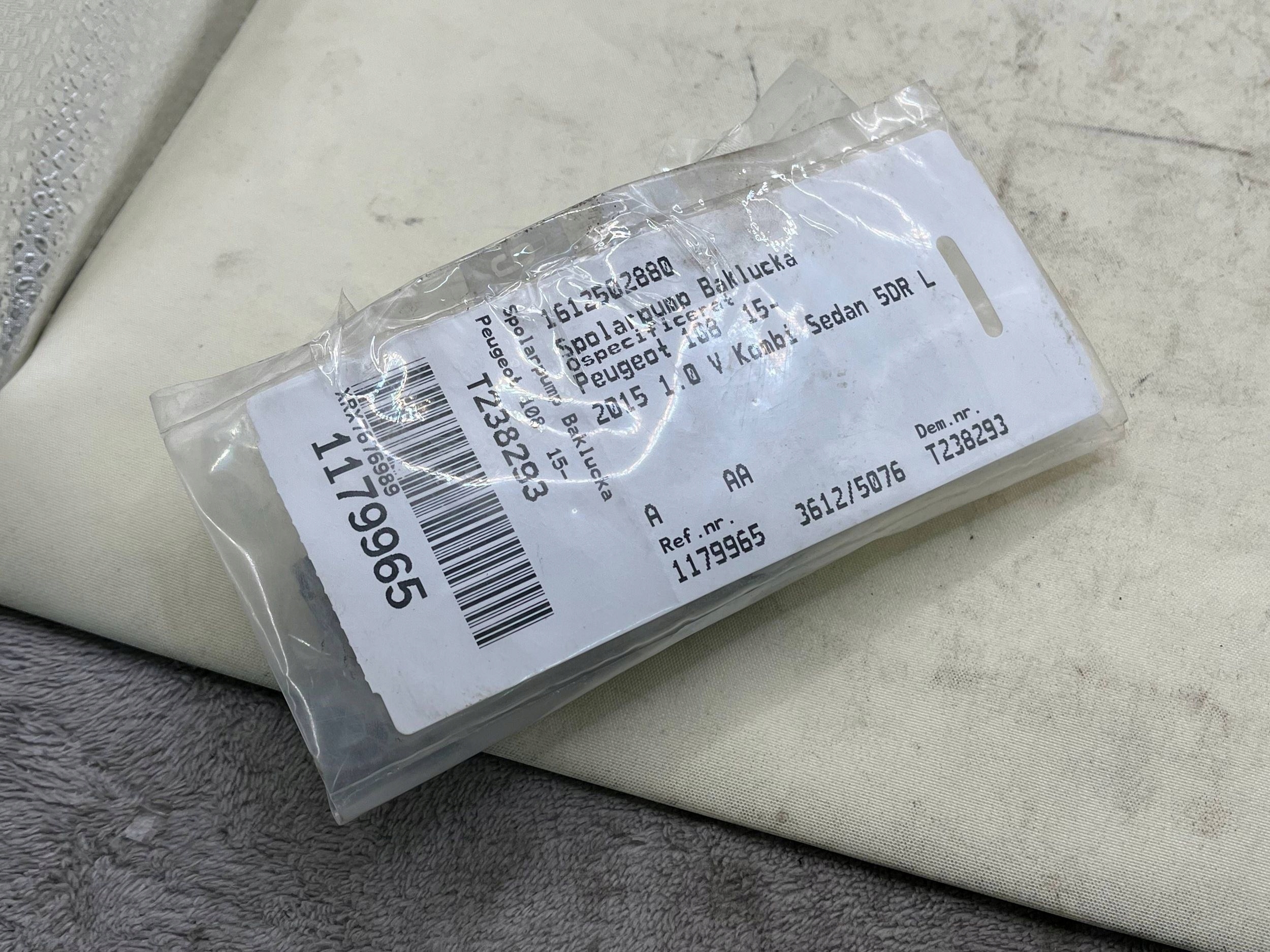 103255000 Pompa LAVAFARO TOYOTA CITROEN OE !J