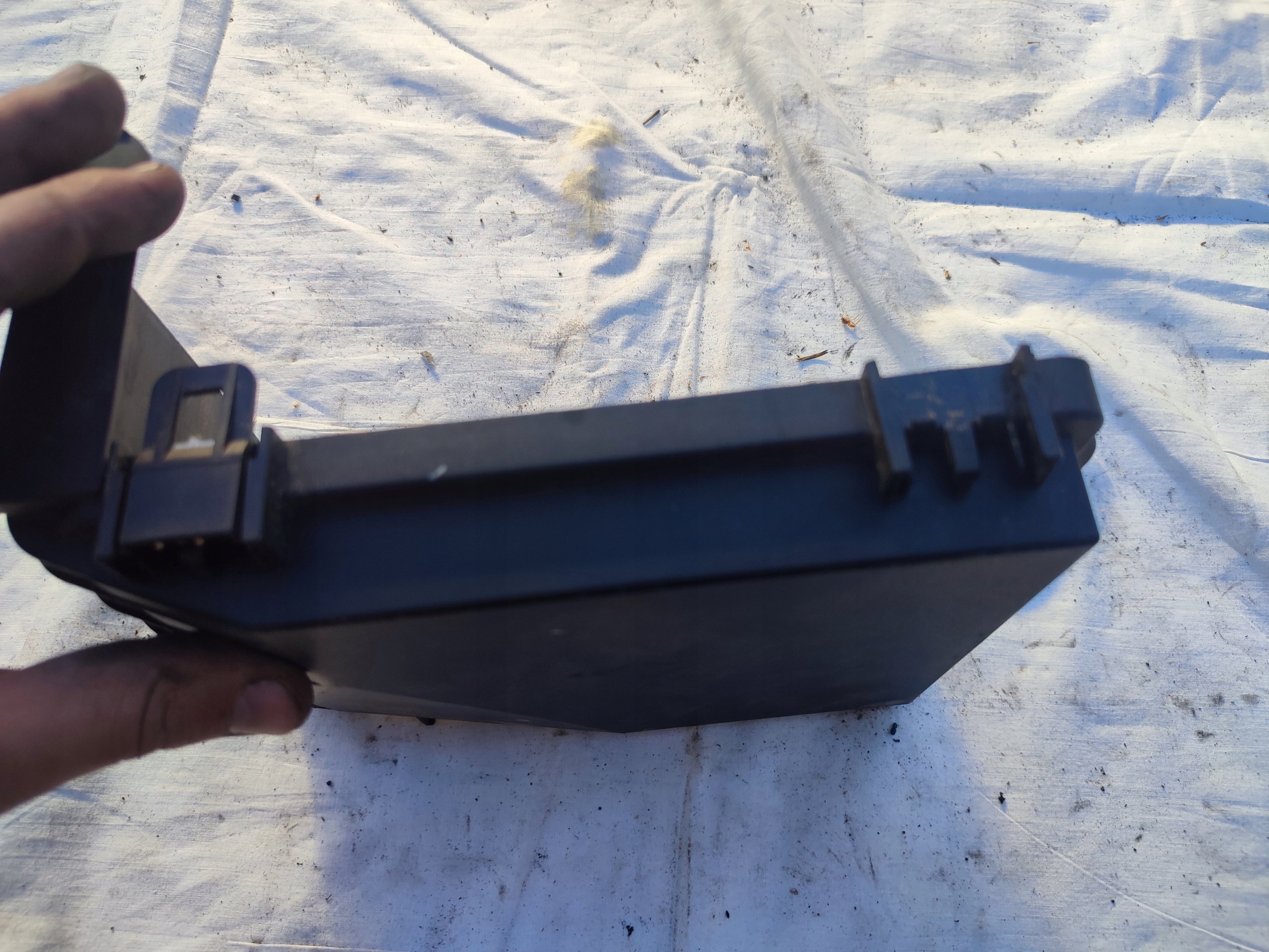 kryt obalu pojistek VW AUDI 1K0937132D