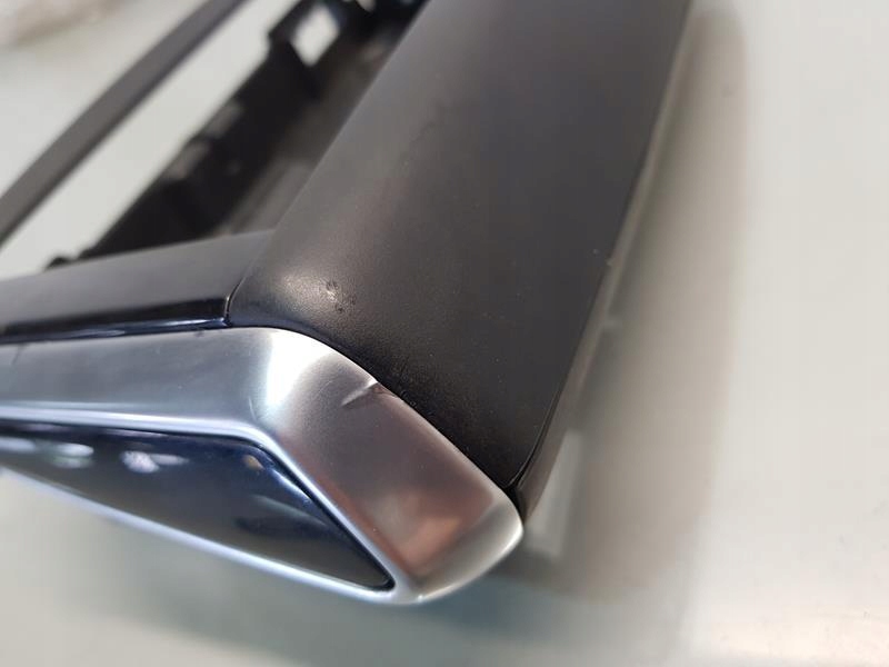 RAMKA OSŁONA WYŚWIETLACZA PEUGEOT 208 I Typ samochodu Samochody osobowe