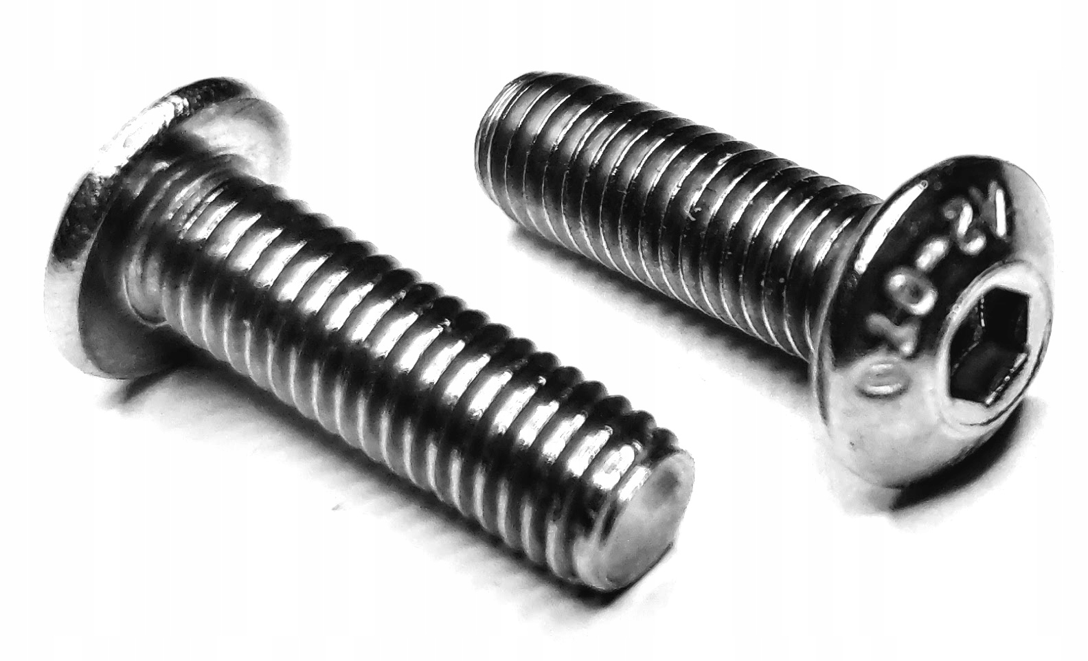 ŚRUBA KOSZYKA BIDONU M5x20MM NIERDZEWNA