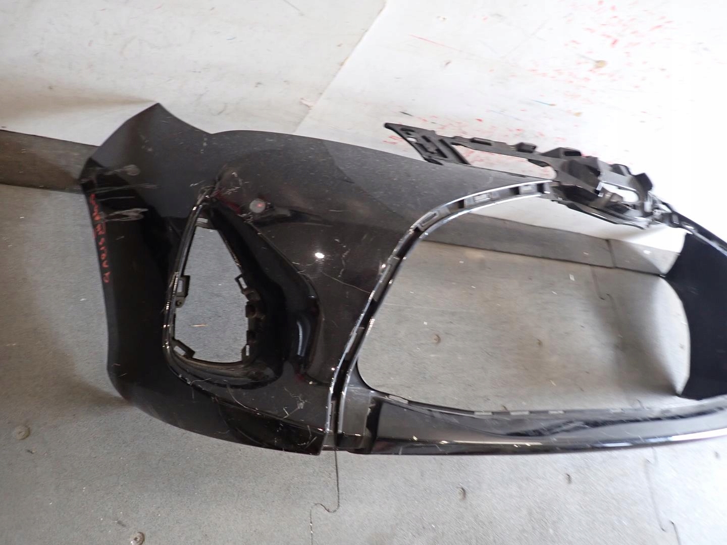 bumper front front TOYOTA YARIS III LIFT 2014