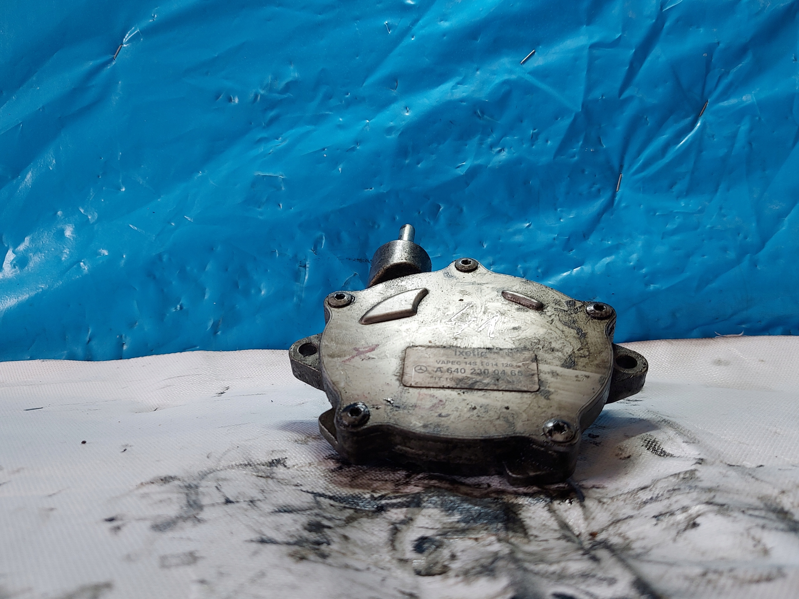 Pompa VACUM MERCEDES W169 2.0 CDI A6402300465