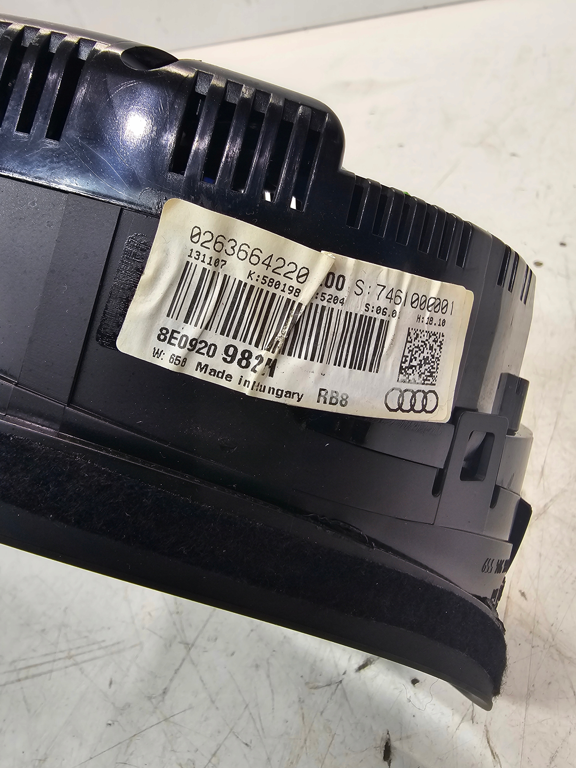 dials dials AUDI A4 B7 2.0 TFSI 8E0920982H UK