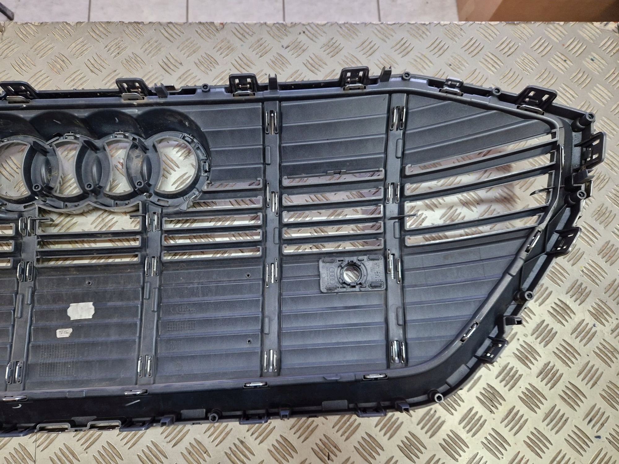Grille AUDI E-TRON 2018R->