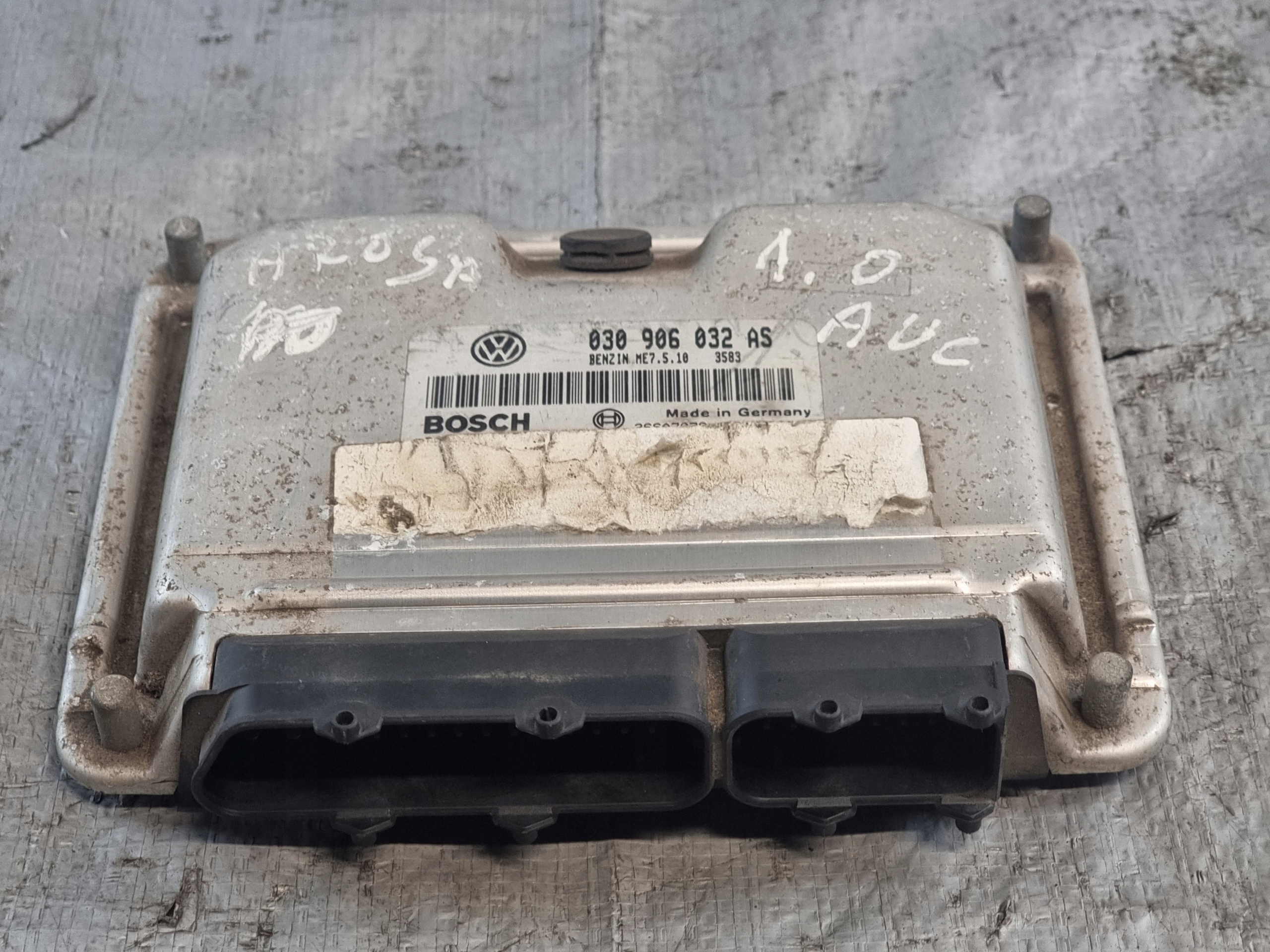 control unit computer of the engine OE 030906032AS SEAT AROSA 1.0B AUC 01r