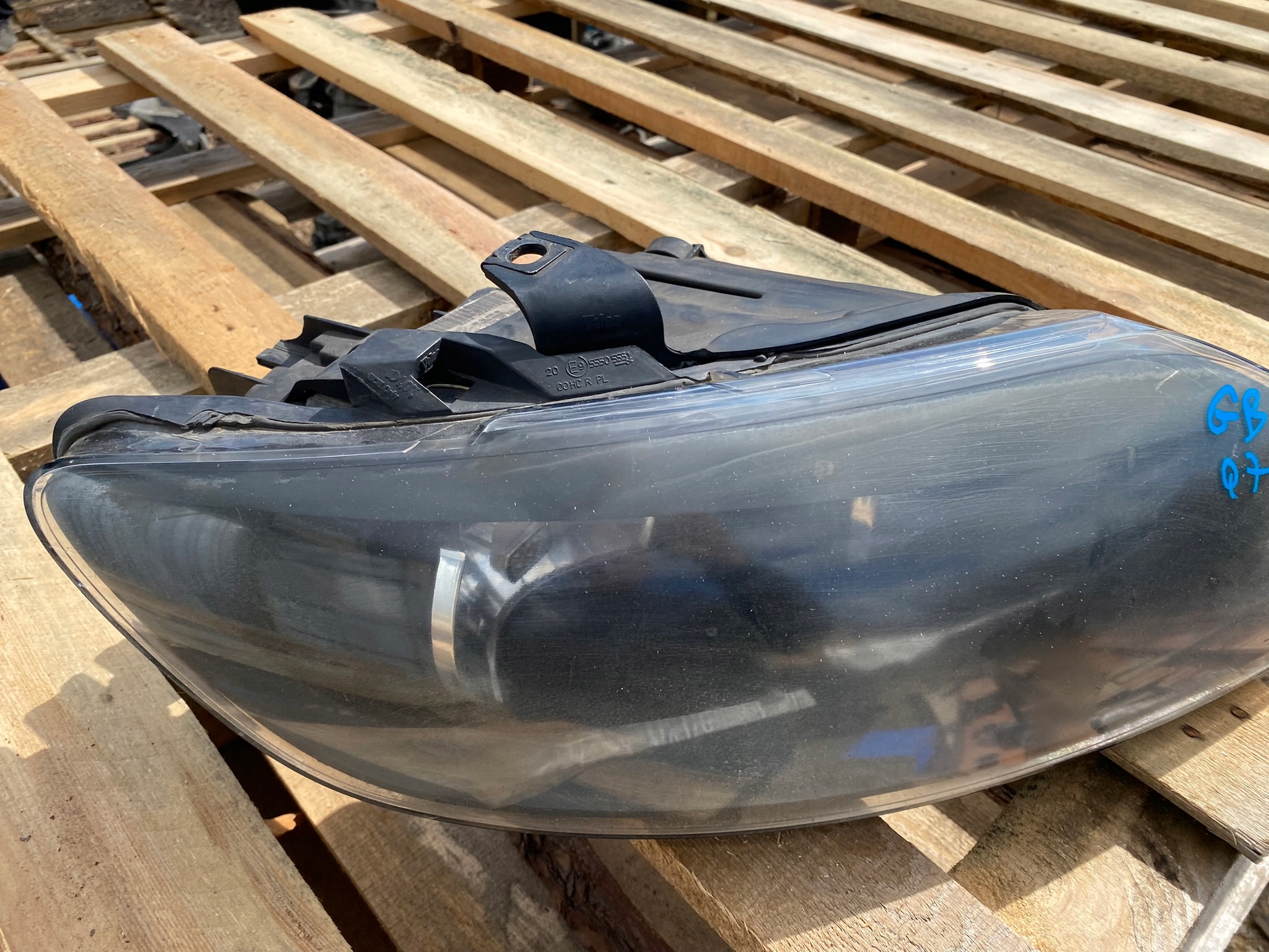 light right front front Audi Q7 4L 4l0941004K anglik