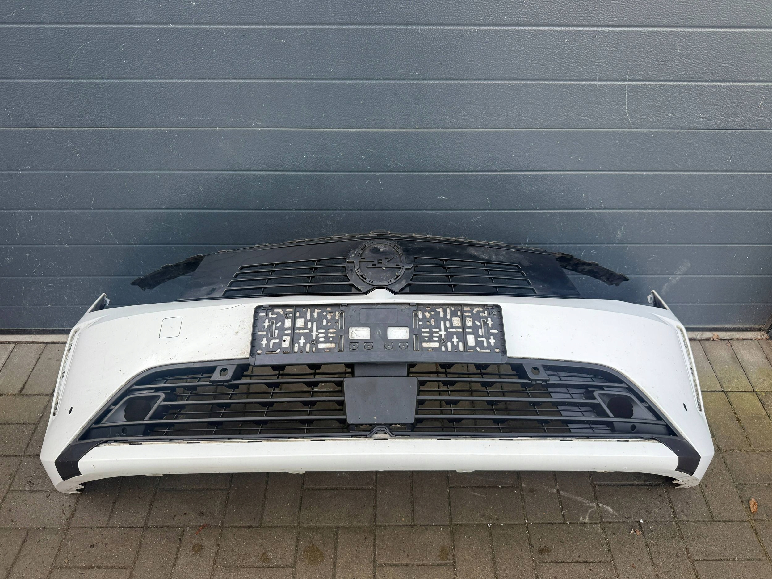 Opel Astra L 21- bumper front front