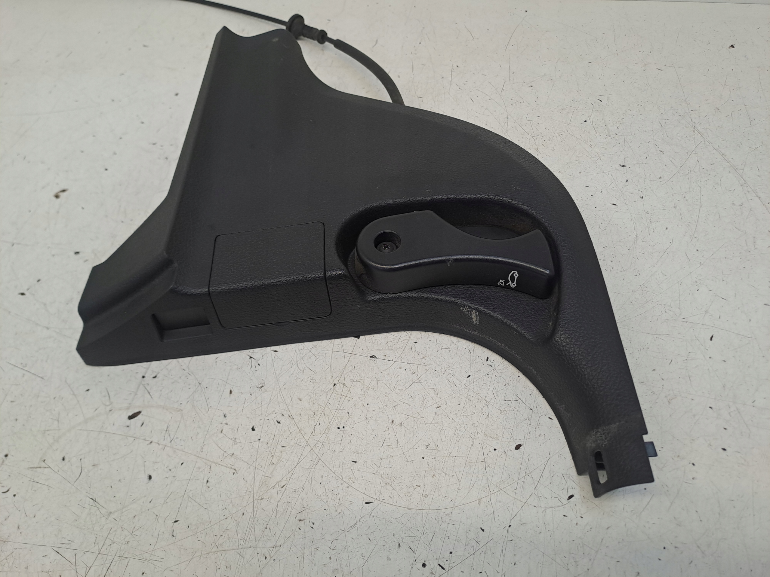 Levier Câble du capot 7221899 BMW F20
