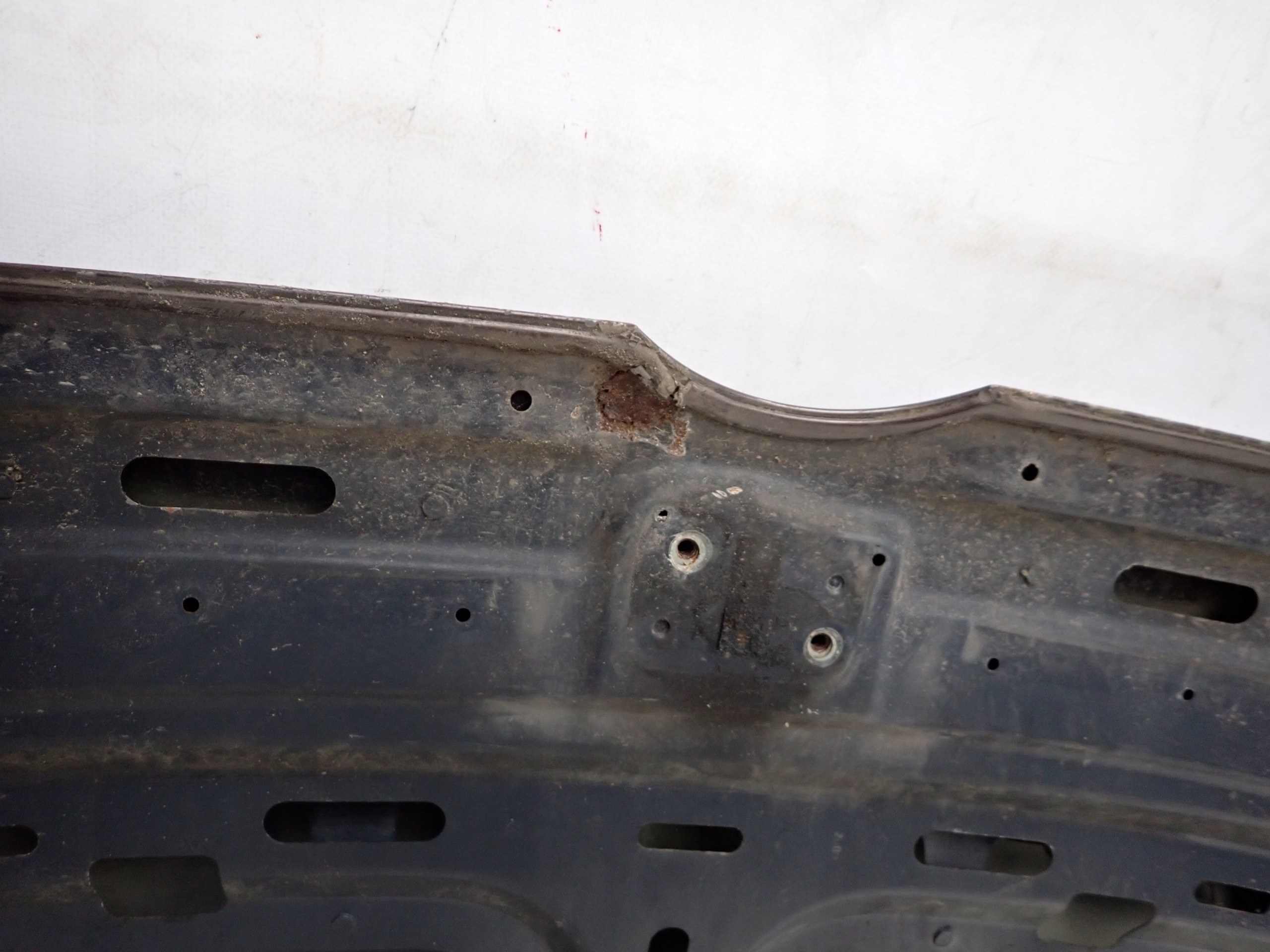 VW TOURAN e 1 LIFT 10-15 Cofano