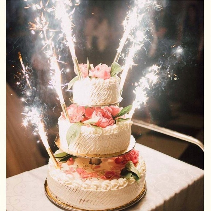 ŚWIECZKA FONTANNA NA TORT RACA TORTOWA NA URODZINY KOMUNIE IMPREZY 12cm EAN (GTIN) 5906138095756