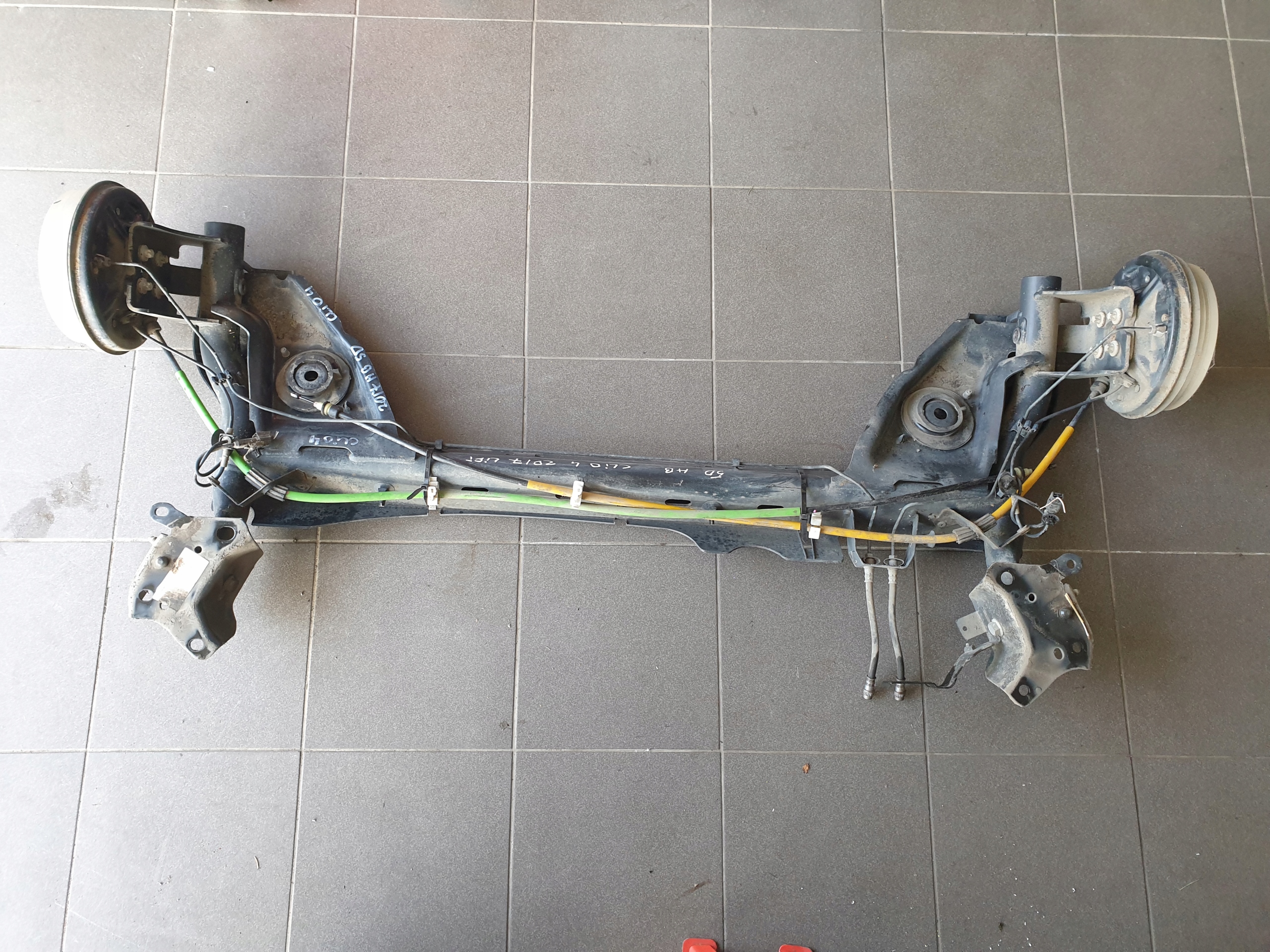 rear sider axis sususpension RENAULT CLIO 4 IV 2016- 5D HB